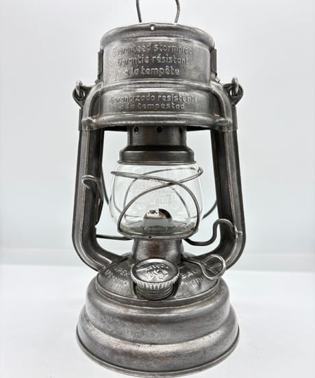 ヴィンテージランタン販売のお店「TOMOS」