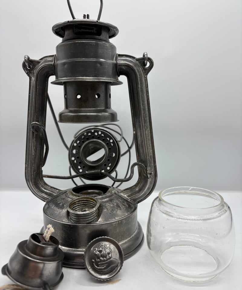 ライト・ランタン Feuerhand 175 STURMFEST 001 FEUERHAND No.175