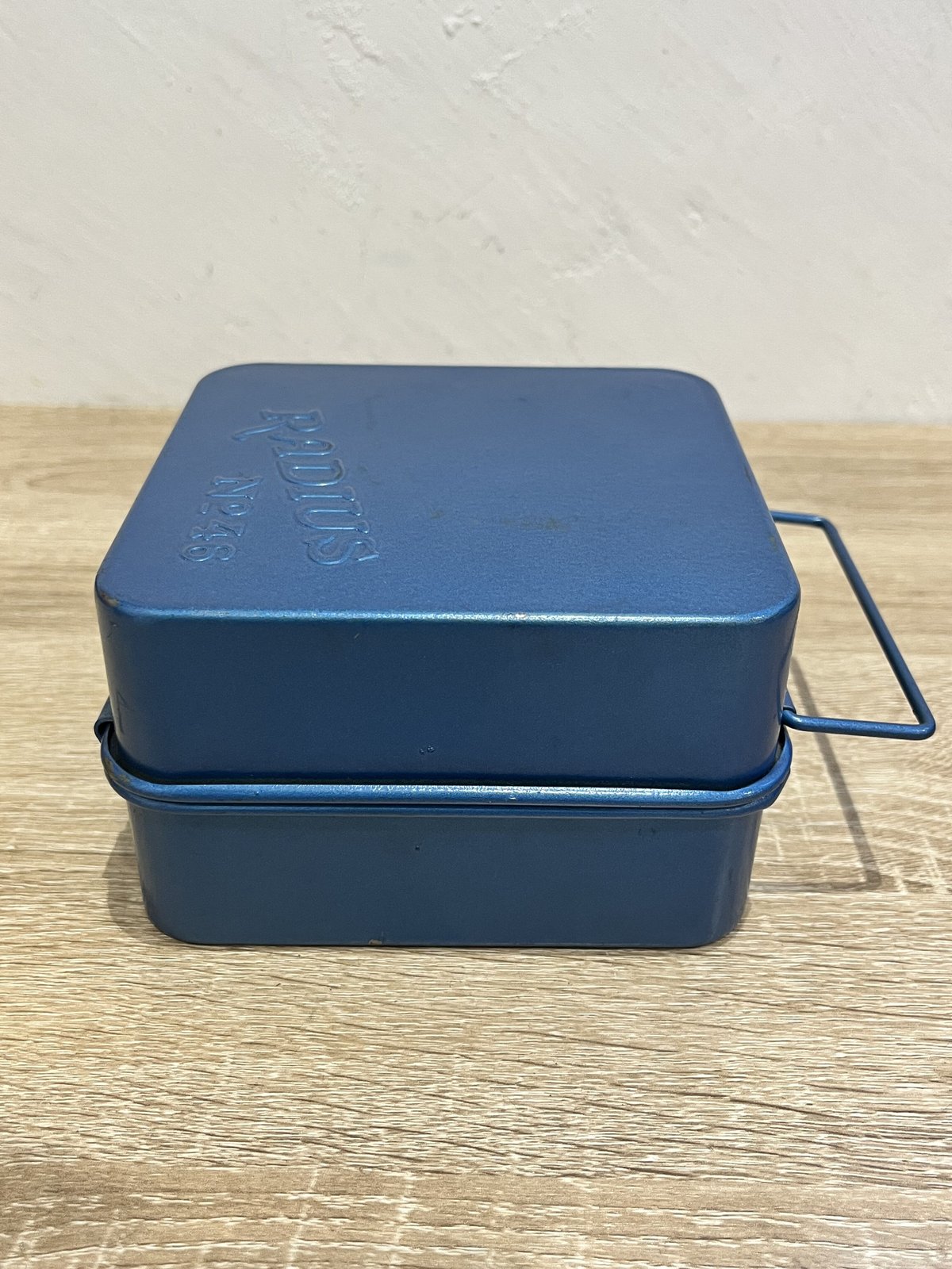 週末限定セール。RADIUSランタンモデル N146です。バーナー付き。