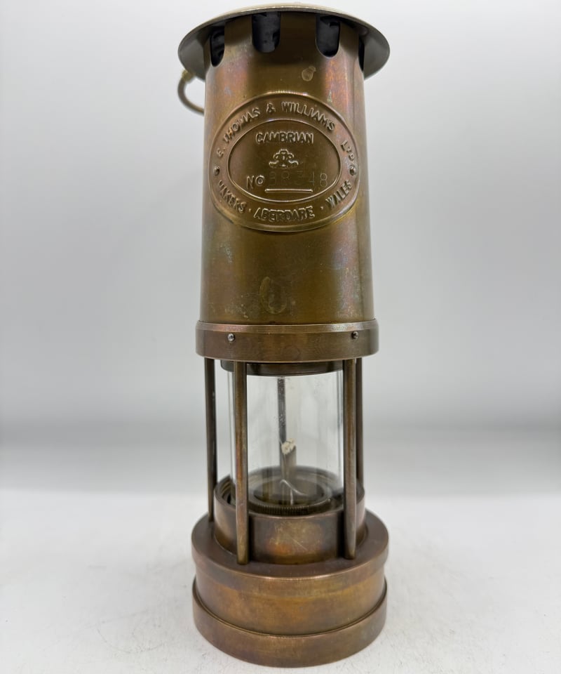 007 E. Thomas & Williams カンブリアンランタン ブラスシールド |