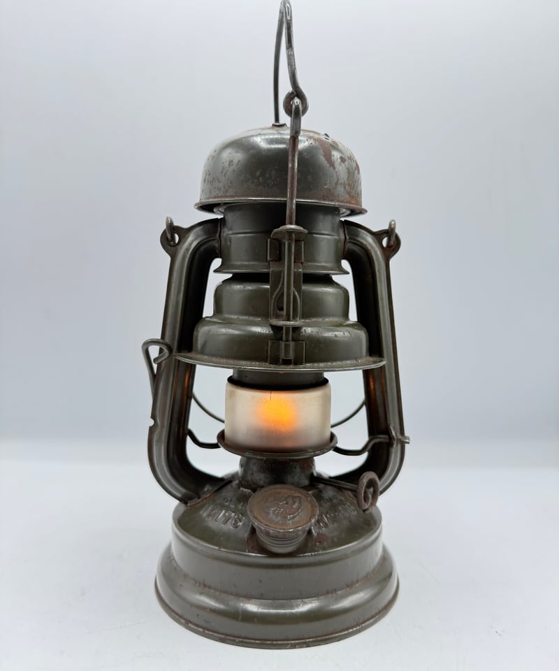 ライト・ランタン WW2 FEUERHAND 176e Pilzkopf ライト・ランタン WW2