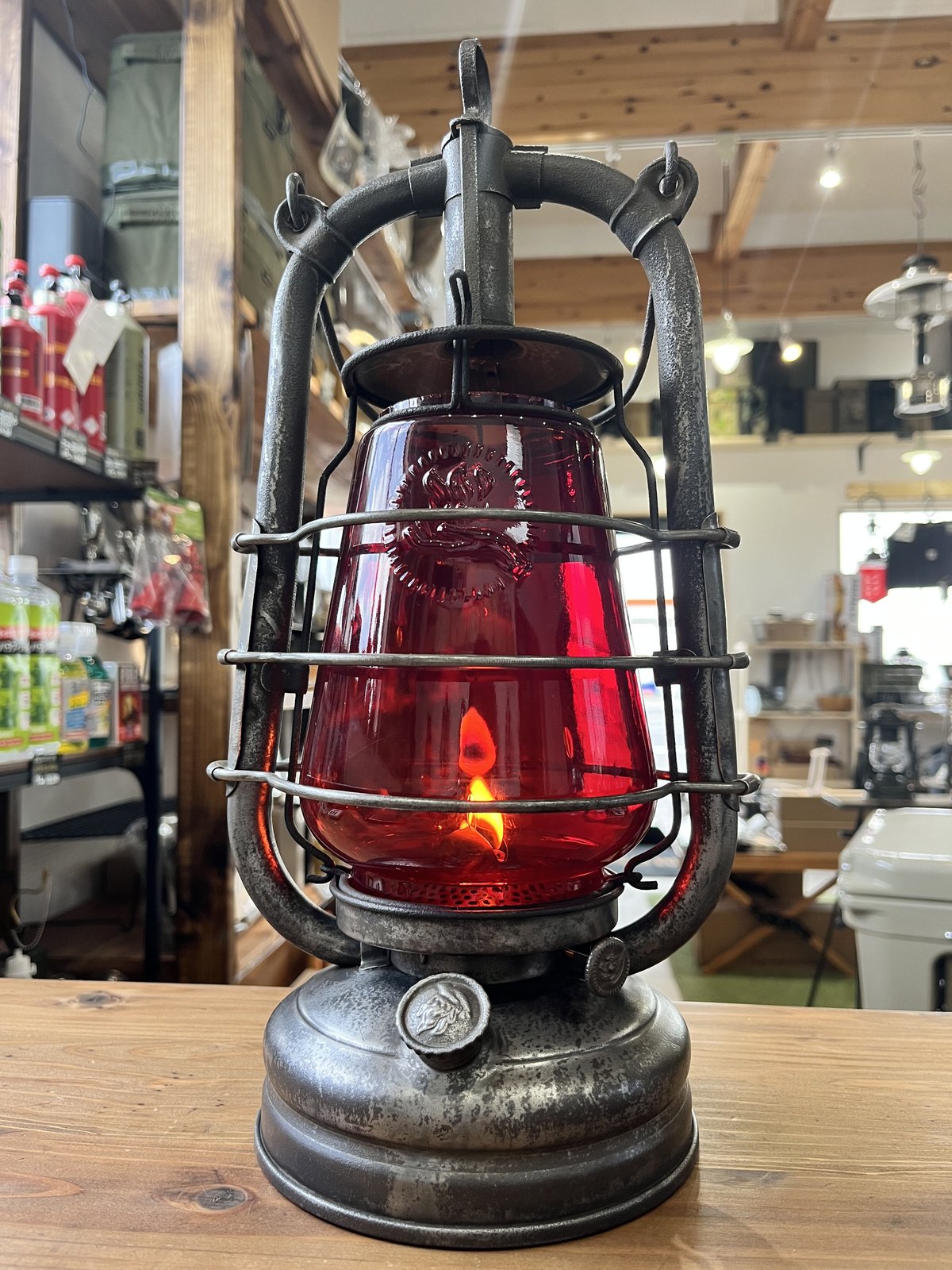 FEUERHAND Nr.201 ワインレッド | ヴィンテージランタン販売のお FEUERHAND Nr.201 ワインレッド | ヴィンテージランタン販売のお