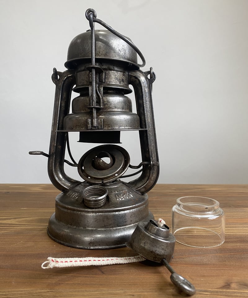 FEUERHAND No.176Lu WW2 | ヴィンテージランタン販売のお店「TOMOS」 FEUERHAND No.176Lu WW2 | ヴィンテージランタン販売のお店「TOMOS」