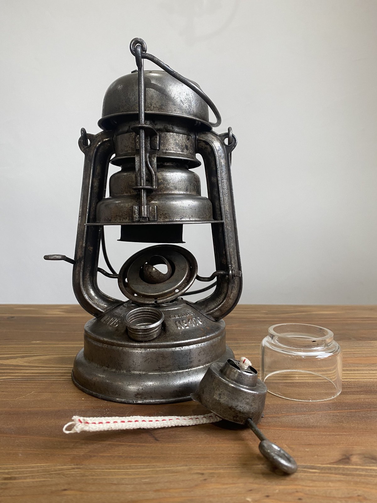 FEUERHAND No.176Lu WW2 | ヴィンテージランタン販売のお店「TOMOS」 FEUERHAND No.176Lu WW2 | ヴィンテージランタン販売のお店「TOMOS」