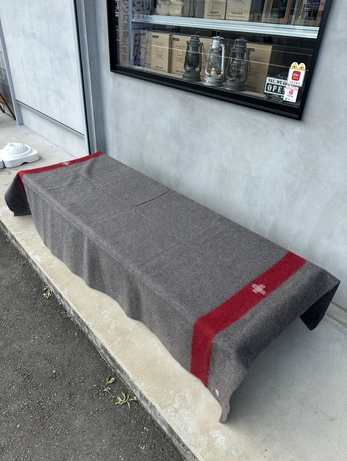 デッドストック スイス軍 ウール100% ブランケット 毛布 200 X155 デッドストック スイス軍 ウール100% ブランケット 毛布 200 X155