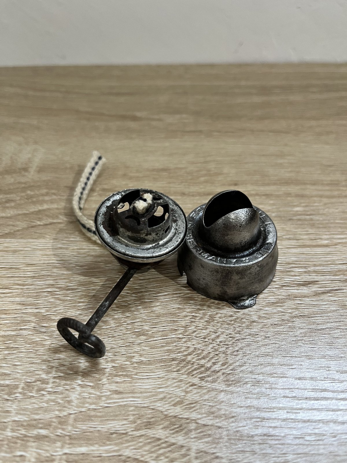 002 FEUERHAND No.75 ATOM オリーブ | ヴィンテージランタン販売 002 FEUERHAND No.75 ATOM オリーブ | ヴィンテージランタン販売