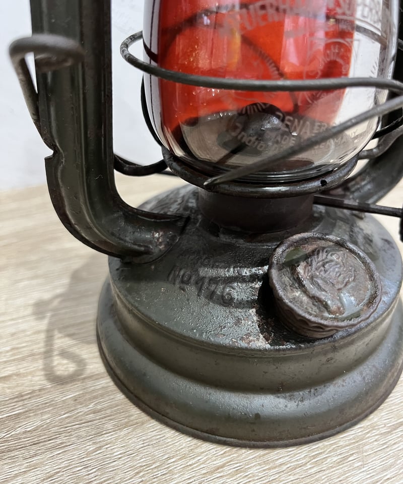 ライト・ランタン WW2 FEUERHAND 176e Pilzkopf FEUERHAND No.176e WW2 反射板リフレクター付き | ヴィンテージ