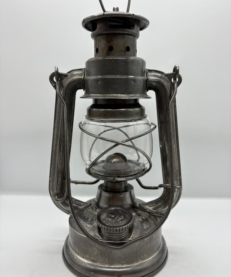 ライト・ランタン Feuerhand 175 STURMFEST 001 FEUERHAND No.175『STURMFEST』 | ヴィンテージランタン販売