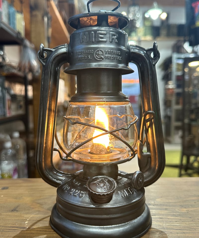 004 レアアイテム！FEUERHAND No.225 MEDIUM『NIER』アメリカ輸出