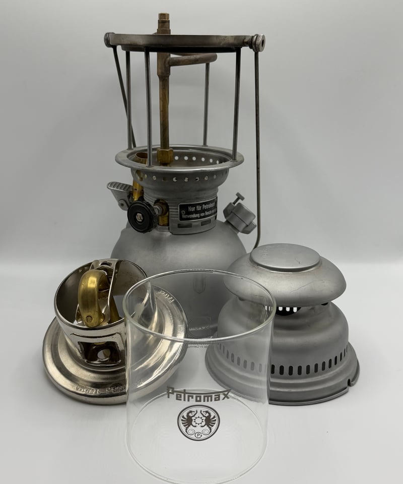 ランタン　GENIOL HK250 250CP アーミー　リフレクター ヴィンテージランタン‼️GENIOL 250CP スイス軍用ミリタリーモデル