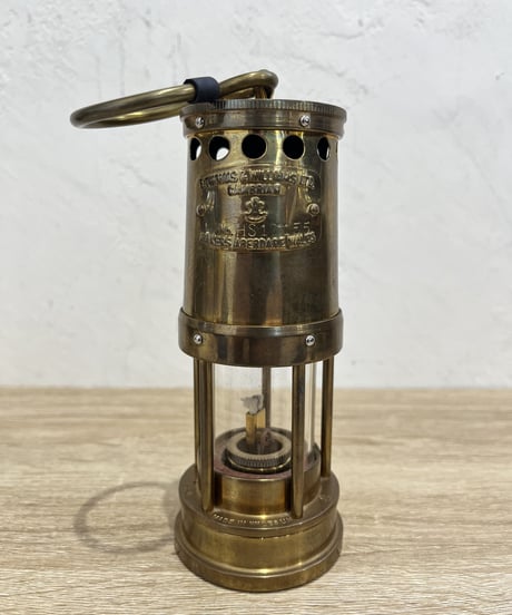 CATEGORY E Thomas & Williams | ヴィンテージランタン販売のお CATEGORY E Thomas & Williams | ヴィンテージランタン販売のお