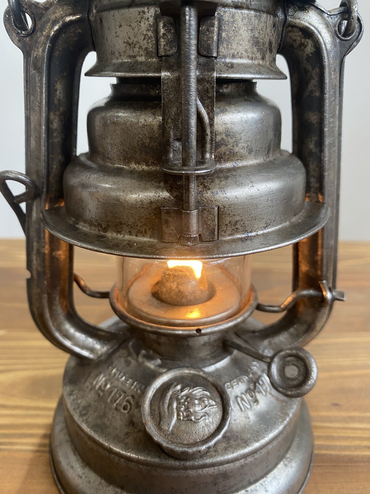 FEUERHAND No.176Lu WW2 | ヴィンテージランタン販売のお店「TOMOS」 FEUERHAND No.176Lu WW2 | ヴィンテージランタン販売のお店「TOMOS」