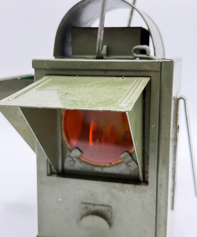 001 ミリタリーシグナルランタン | ヴィンテージランタン販売のお店