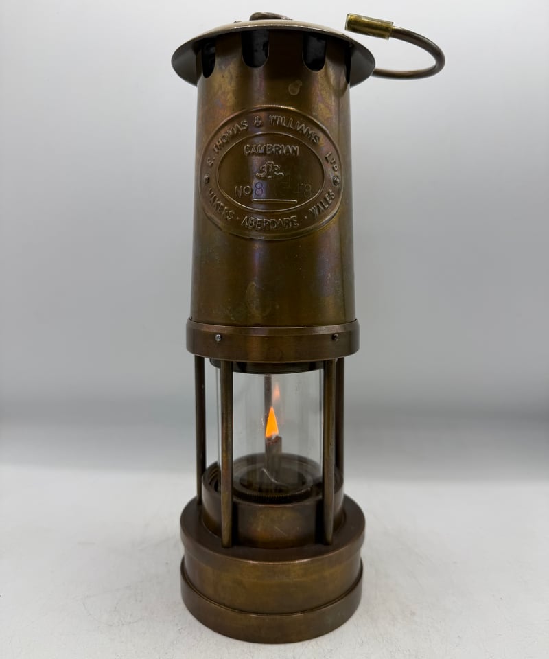 007 E. Thomas & Williams カンブリアンランタン ブラスシールド |