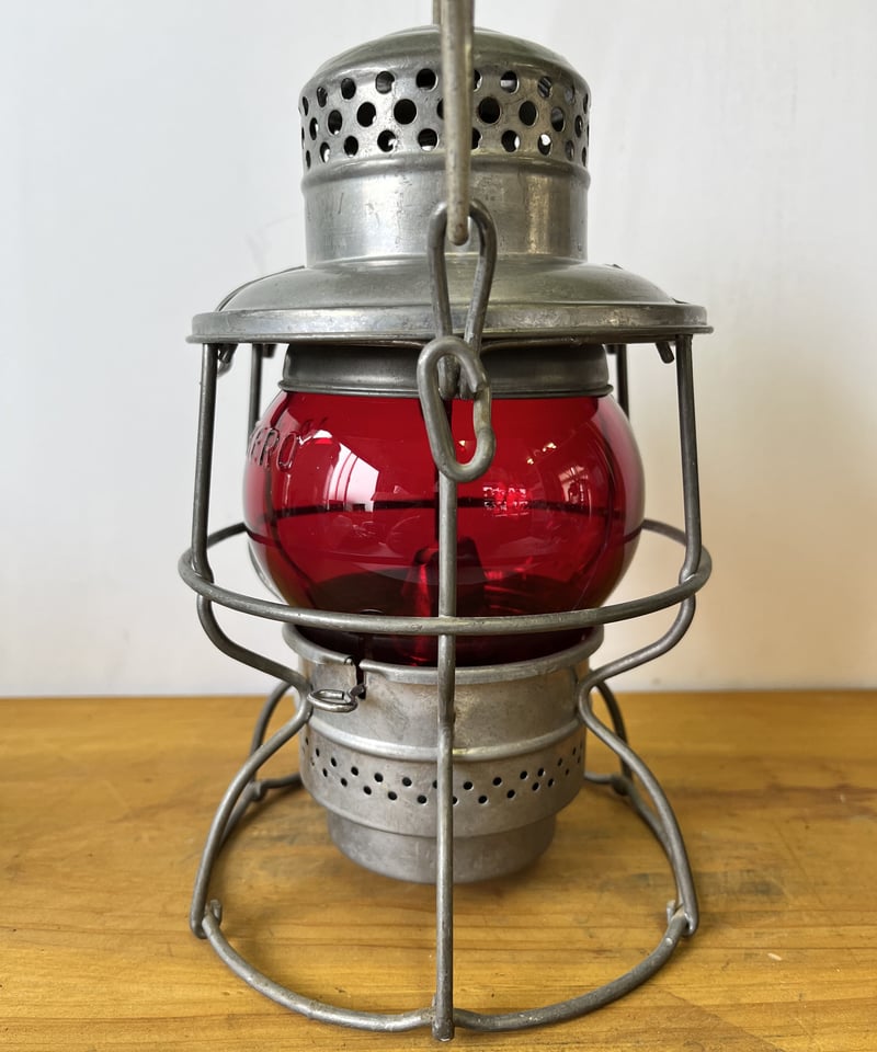 004 『NEW OLD STOCK‼️』レイルロードランタン ADLAKE KERO レッ