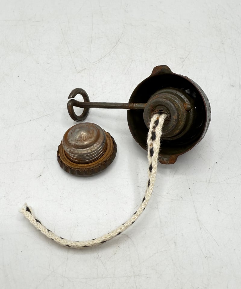 朱蒙 例のランプ② 005 FEUERHAND No.176Lu WW2 オリジナル塗装 | ヴィンテージラン