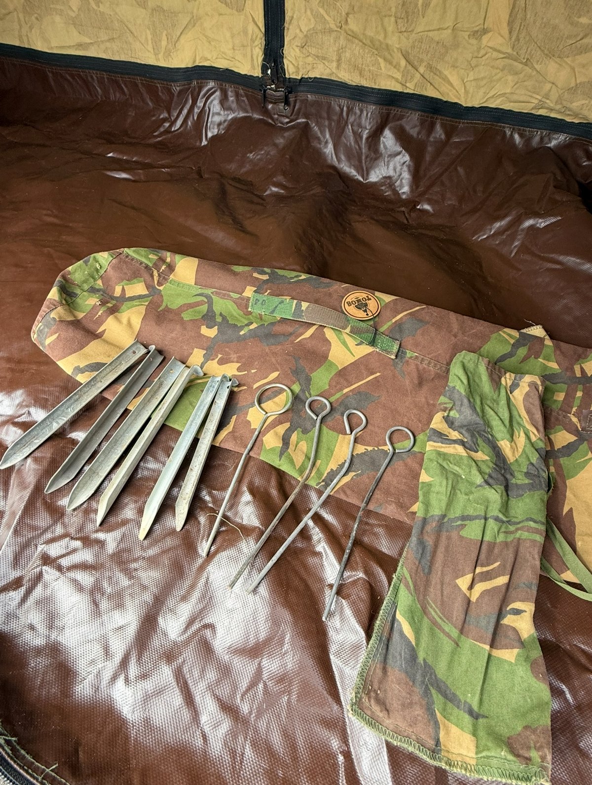 オランダ軍放出品 テントセット DPM迷彩柄 ペグ&ポール付き [ 破損あり ] NL ダッチアーミー カモフラージュ 楽天市場】オランダ軍放出品 テントセット コットン製 3C