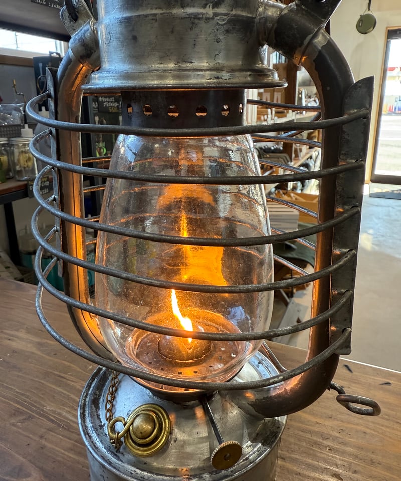 ミリタリー　オイル缶　スイス軍？ 230524122.jpg