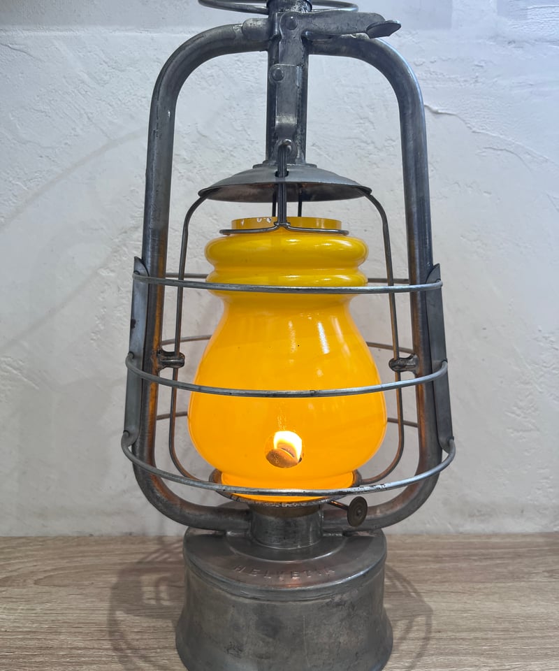 レアアイテム❗️HELVETIA スイス軍用ミリタリーランタン