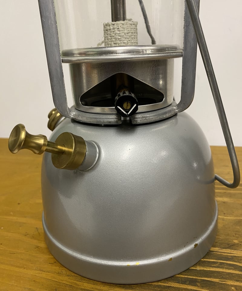 1970年代 Vapalux M1 Vintage Kerosene Willis & Bates Vapalux M1 Military paraffin lamp -first