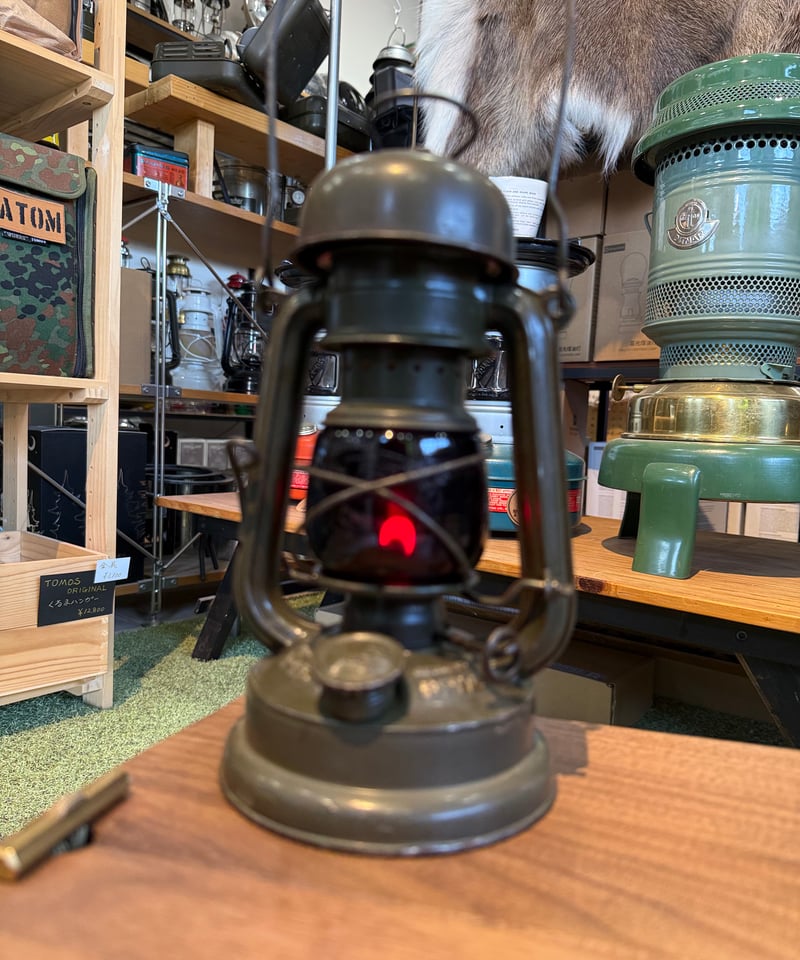 001 極美‼️FEUERHAND No.176e WW2 DARK RED GLAS‼️