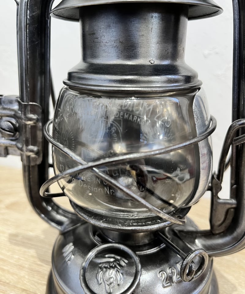 ライト・ランタン WW2 FEUERHAND 225 MEDIUM Feuerhand Nr. 225 Medium