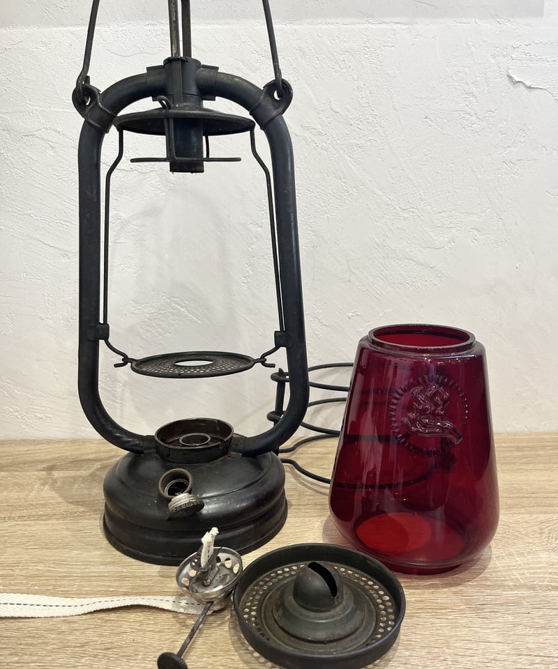 FEUERHAND Nr.201 レッド | ヴィンテージランタン販売のお店