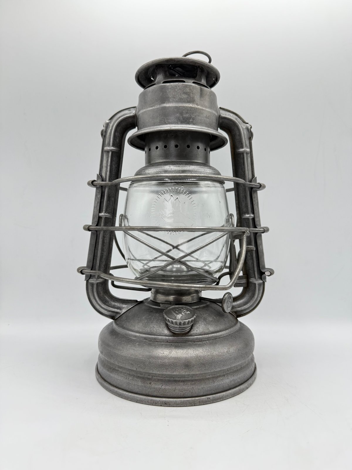 FEUERHAND 製ランタン シルバー Amazon.co.jp: Feuerhand Lantern from Germany - Silver
