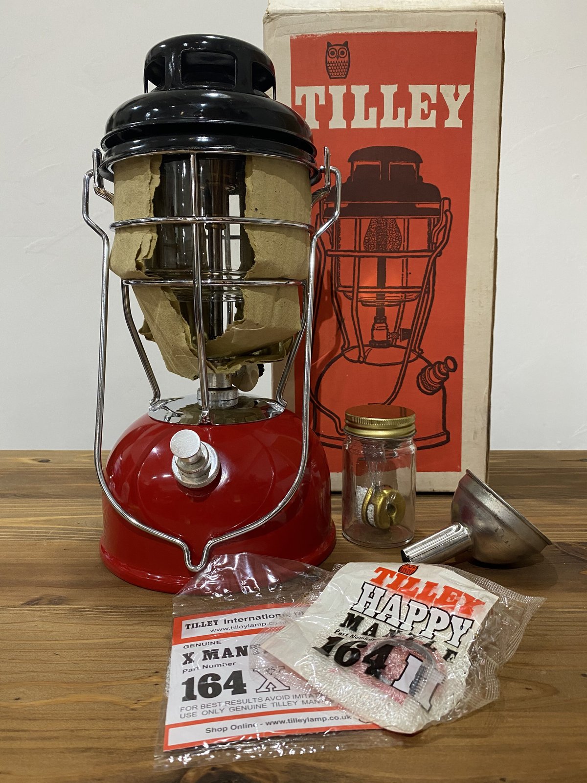 ☆動画あり☆Tilley X246B☆ストームランタン 1971年4月製 ゴールド