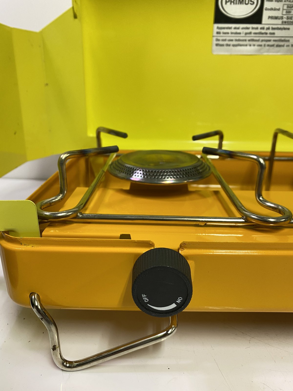 Century primus 2バーナー！vintage！！プリムス！ Vintage Century Primus Dual 2 Burner Propane Camp Stove Model