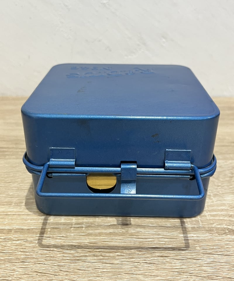 週末限定セール。RADIUS　ランタン　モデル N146です。バーナー付き。 週末限定セール。RADIUS ランタン モデル N146です。バーナー