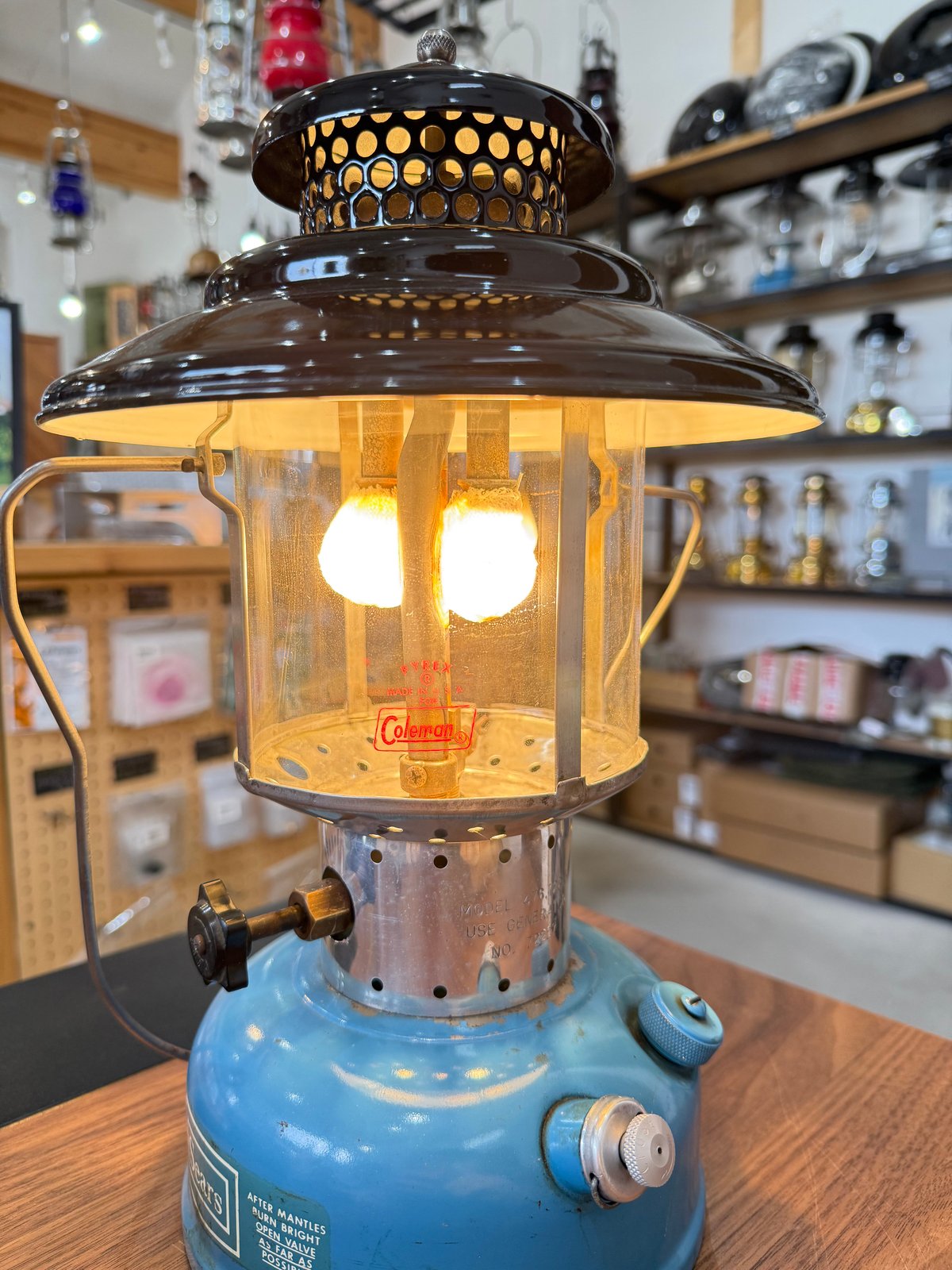 バースデーランタン‼️1969年7月製造 Sears Model 476.74070 ブルー&