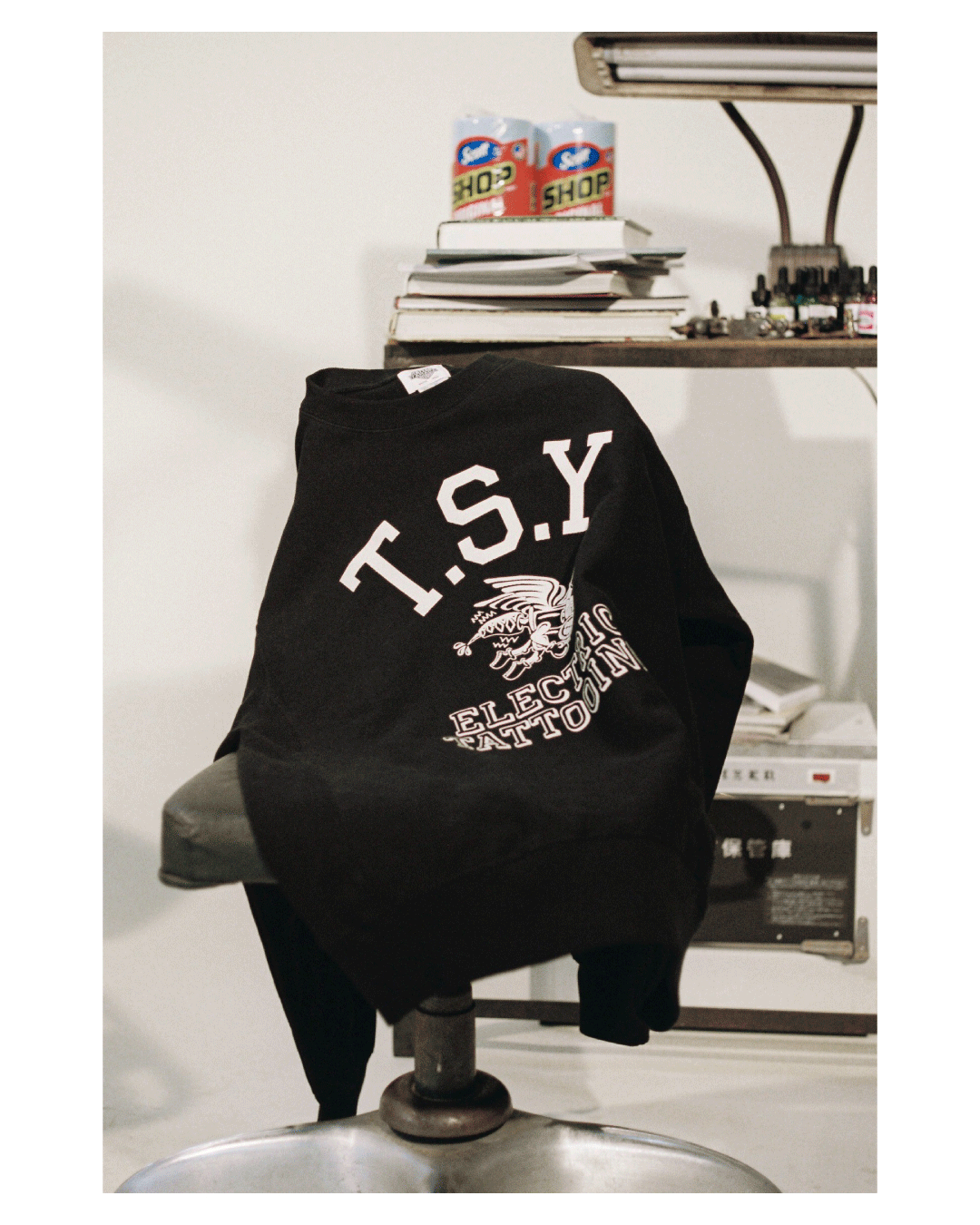 COLLEGE SWEATSHIRT【TSY】 // BLACK×WHITE | tattoo COLLEGE SWEATSHIRT【TSY】 // BLACK×WHITE | tattoo