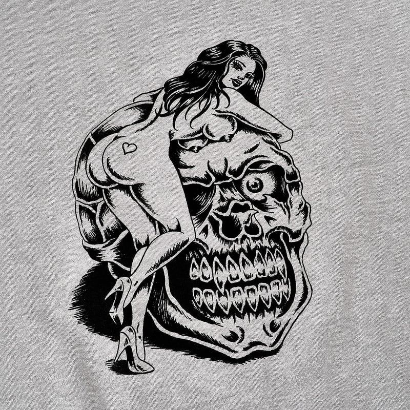 EIKI GRAPHIC SWEAT // SKULL | tattoostudioyamad EIKI GRAPHIC SWEAT // SKULL | tattoostudioyamad