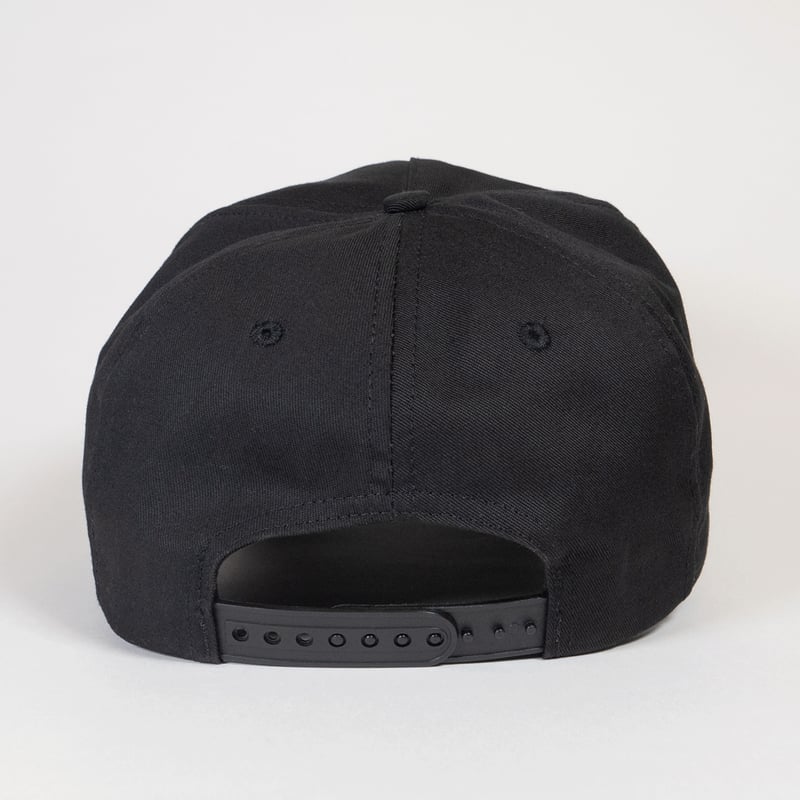 SNAPBACK CAP 【EAT, SHIT, TATTOO & DIE】// BLACK