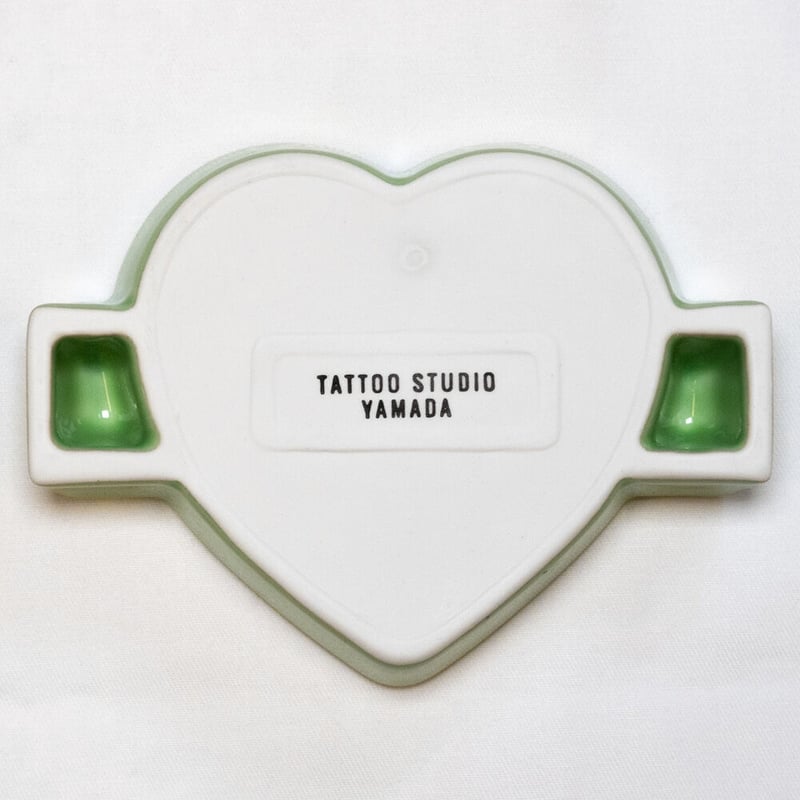 ONE GIRL CAUSES FIRE」ORIGINAL ASHTRAY // GREEN ONE GIRL CAUSES FIRE」ORIGINAL ASHTRAY // GREEN