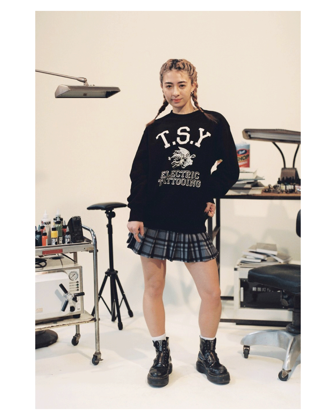COLLEGE SWEATSHIRT【TSY】 // BLACK×WHITE | tattoo COLLEGE SWEATSHIRT【TSY】 // BLACK×WHITE | tattoo