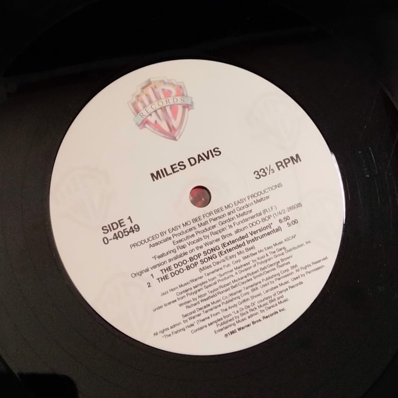 美盤　シュリンク付き MILES DAVIS doo-bop レコード 美盤 シュリンク付き MILES DAVIS doo-bop レコード Davis