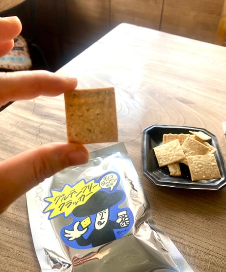 グルテンフリークラッカー　キノコラーメン味