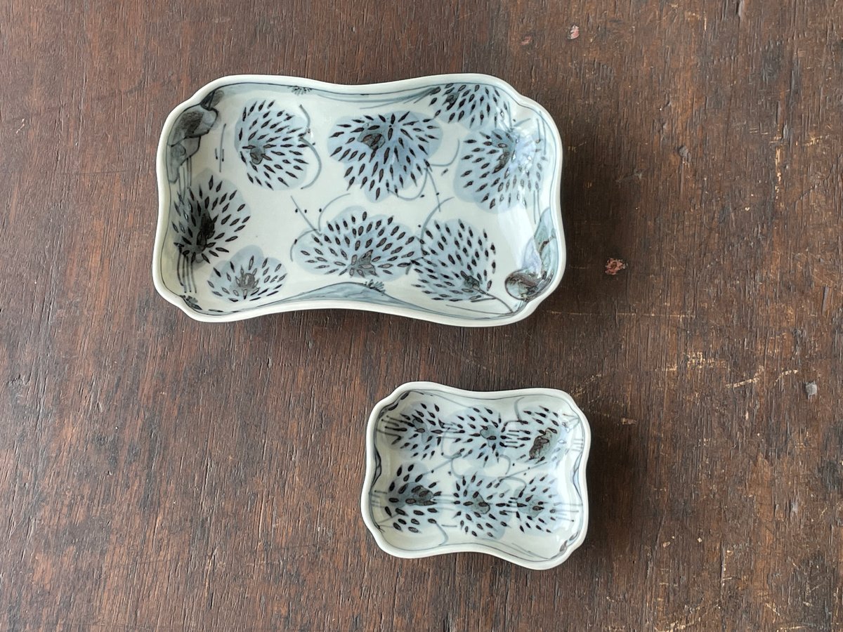 染付 笹文 隅切四方皿＿柳川謙治 | くらしの道具店rsつじどうや