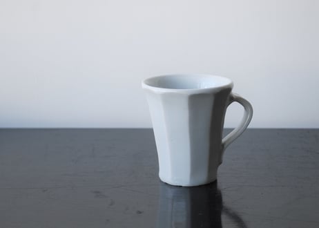 五十嵐元次　白磁面取花入　花瓶　フラワーベース CATEGORY 五十嵐 元次 | くらしの道具店rsつじどうや onlineshop