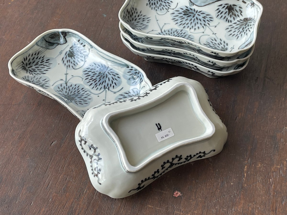 染付 笹文 隅切四方皿＿柳川謙治 | くらしの道具店rsつじどう