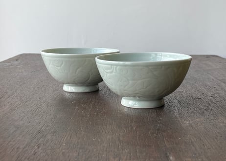 青磁 陰刻 飯碗＿柳川謙治