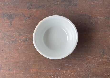 白磁 端反碗【乳濁釉】＿小泉敦信