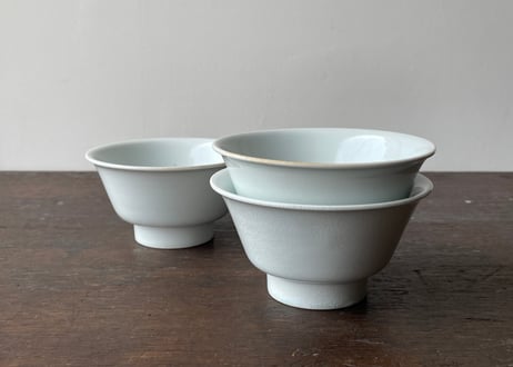 白磁 端反碗【乳濁釉】＿小泉敦信
