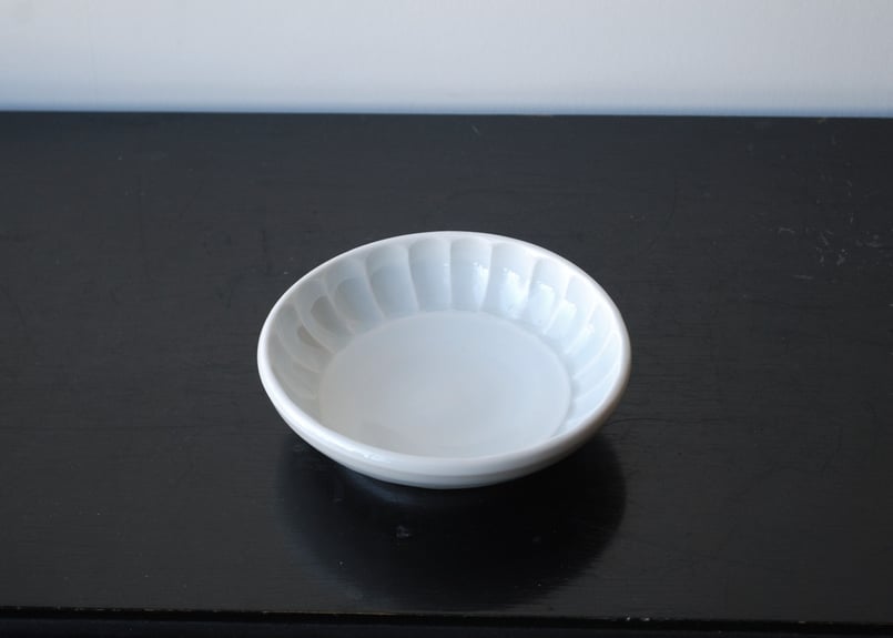 白磁 5寸菊皿＿五十嵐元次 | くらしの道具店rsつじどうや onlineshop