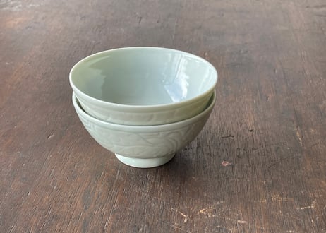青磁 陰刻 飯碗＿柳川謙治