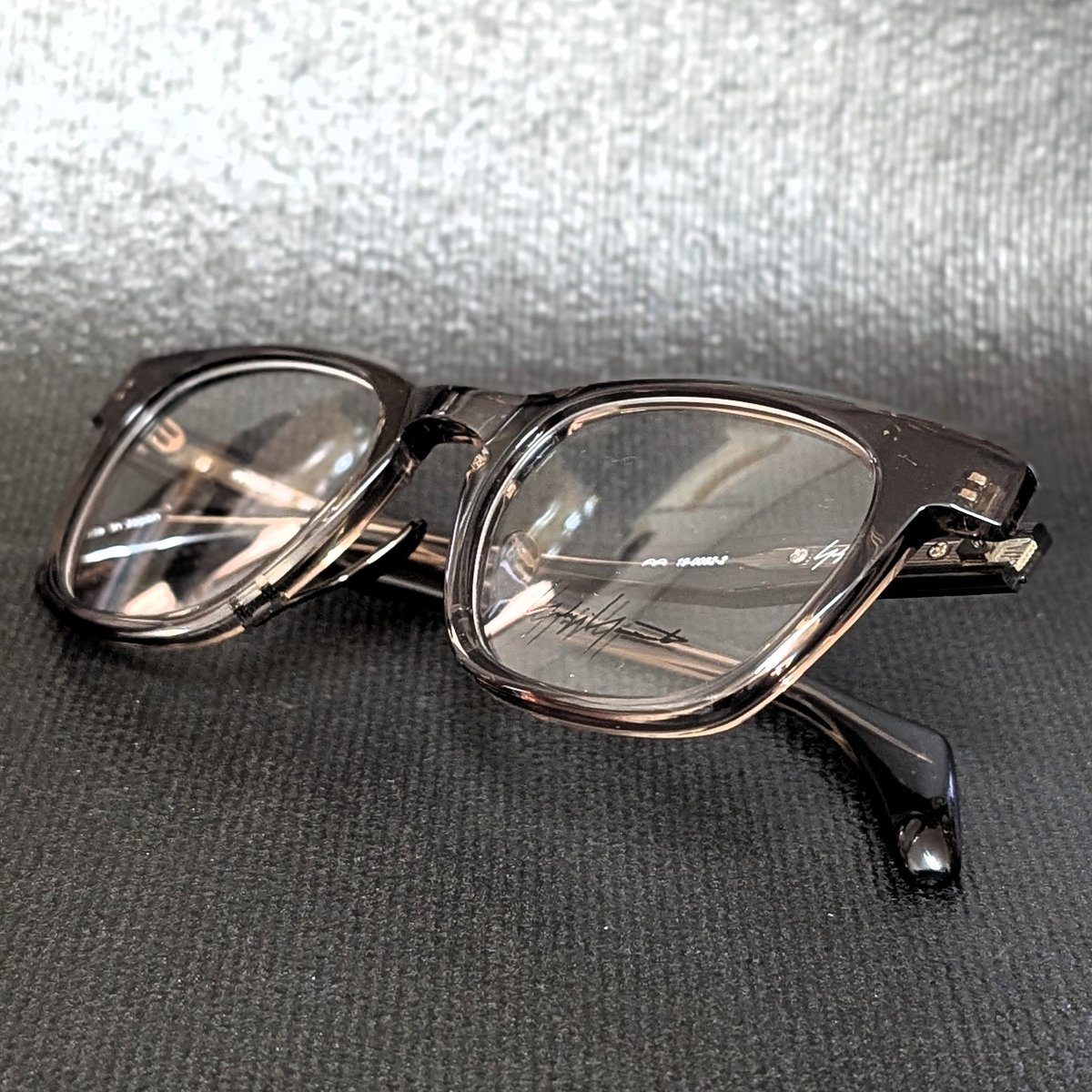 Yohji Yamamoto(ヨウジヤマモト) 個性際立つ メガネ セルフレーム 度付
