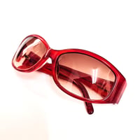 DOLCE＆GABBANA/ドルチェ＆ガッバーナ/ドルガバサングラス/UVカット/グラデーションレンズ/赤いサングラス/ハイカーブ