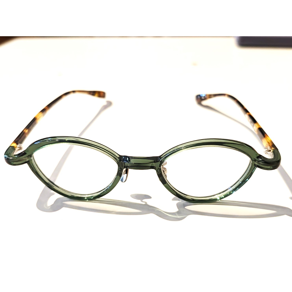 Rei】強度近視が目立たずオシャレ度アップ「VioRou×FACTORY900 Rei】強度近視が目立たずオシャレ度アップ「VioRou×FACTORY900
